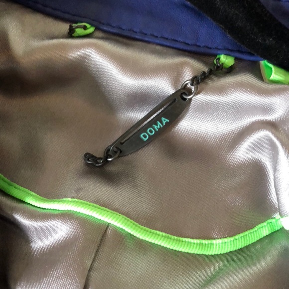 LEATHER JACKET! - Picture 6 of 8